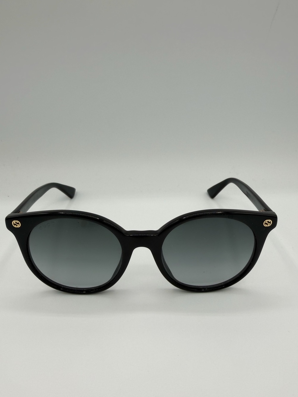 Gucci GG0091S Oversized Round Sunglasses Black Gradient Lens Bee Detail Full Set - Picture 1 of 6